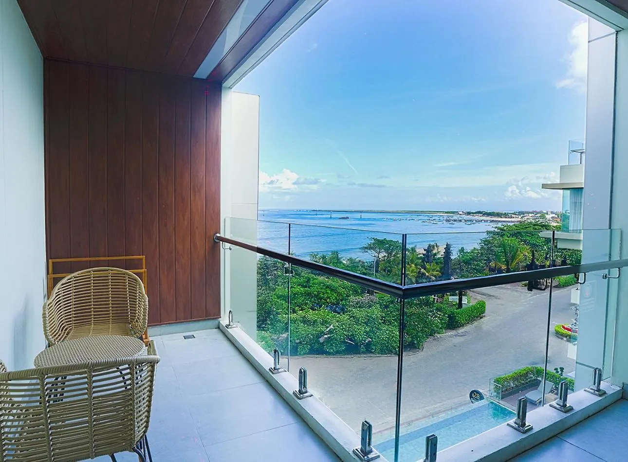 Platinum Hotel Jimbaran Beach Bali  ג'ימבאראן
